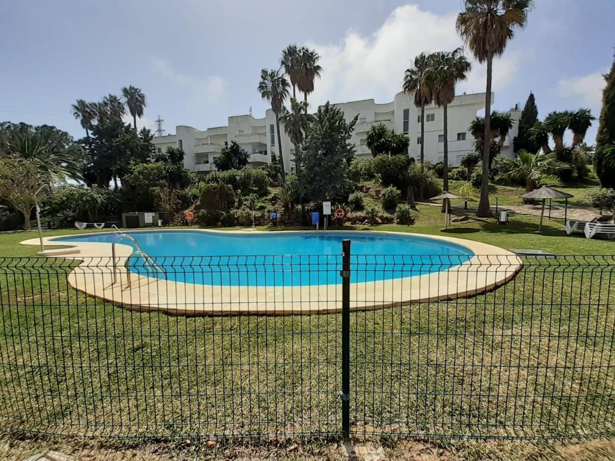 Estepona Golf Apartment Luaran gambar